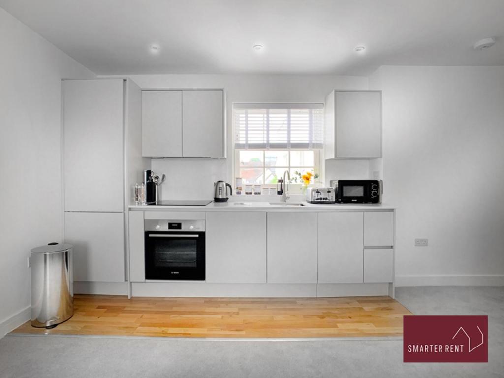 Eton, Windsor - 1 Bedroom First Floor Apartment - Parking Exteriör bild